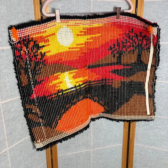 Vintage Sunset Latch Hook Wall Hanging Art Decor 26.5 x 20 Retro Summer - Picture 5 of 7